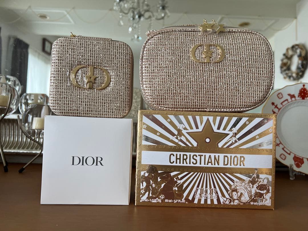 りってぃ　DIORクリスマスコフレ　ポーチ、ジュエリーケース　2025年 楽天市場】DIOR ディオール オリジナル ジュエリー ケース 2025年