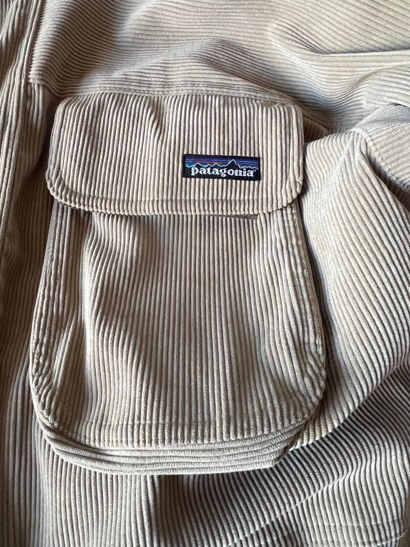 石*ン様 （激レア）patagonia フード付きジャケット M ベージュ 石*ン様 （激レア）patagonia フード付きジャケット M ベージュ - メルカリ