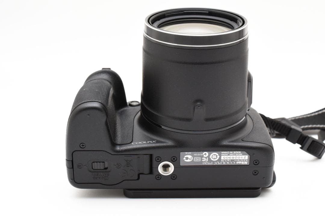 新品級 ニコン COOLPIX P520 説明書付 デジタル ボディ B680