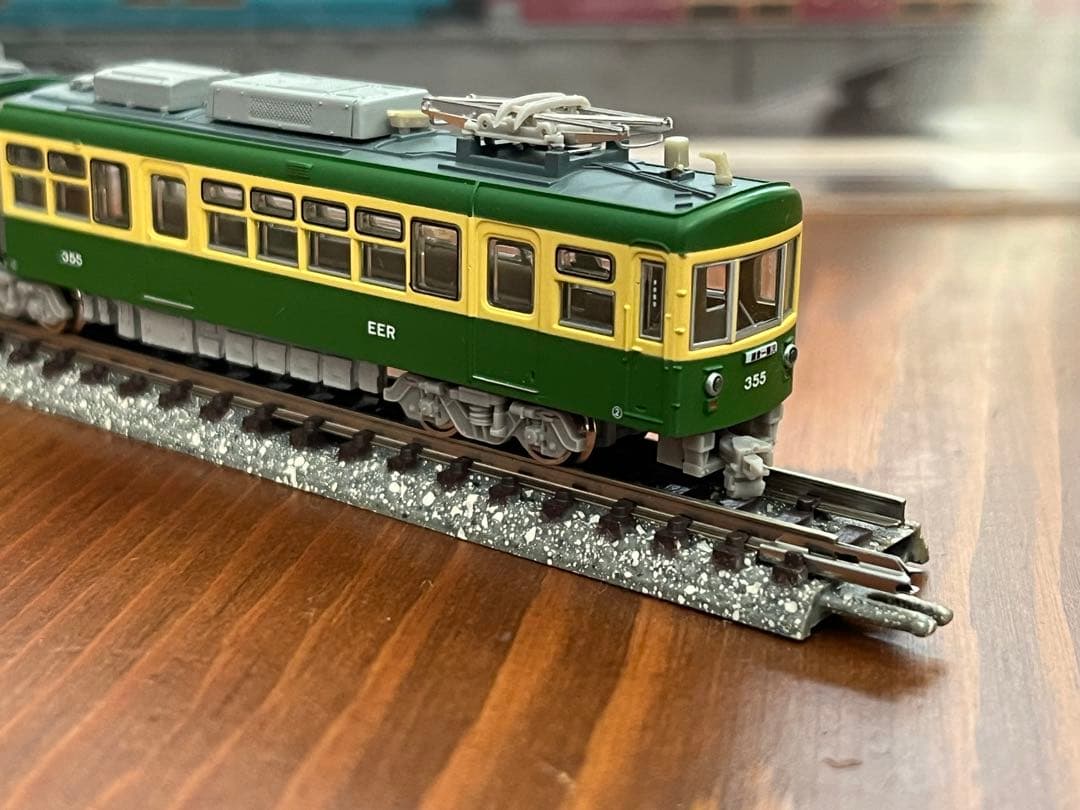 MODEMO江ノ島電鉄305 Nゲージ鉄道模型 Nゲージ鉄道模型】モデモ 江ノ電 300形305F 模型は走りも命（笑）台車