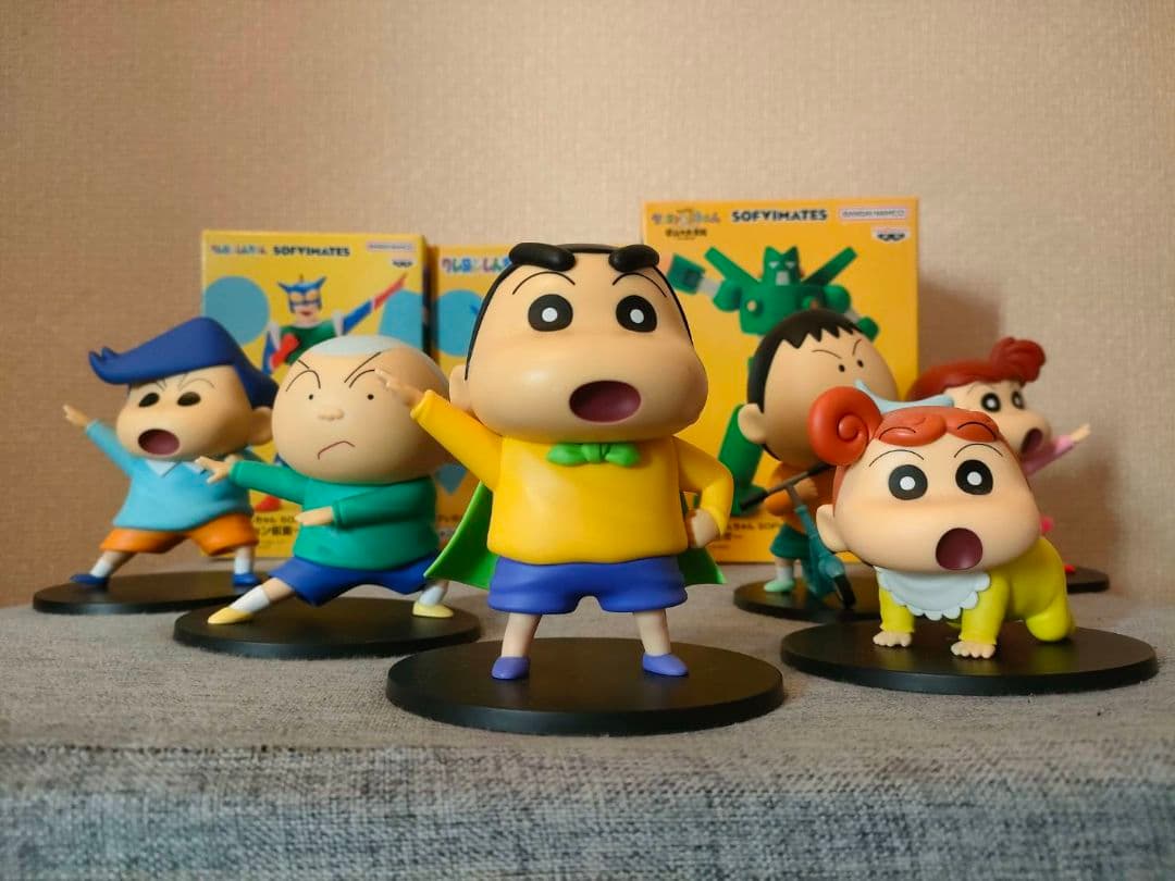 クレヨンしんちゃん フィギュアセット Amazon.co.jp: クレヨン しんちゃん フィギュア 15センチ 2体セット