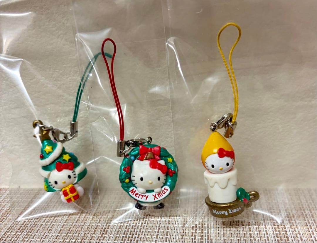 ハローキティ コンビニ限定 クリスマス ストラップ　根付け レア 2007年 ハローキティ コンビニ限定 クリスマス ストラップ 根付け レア 2007年