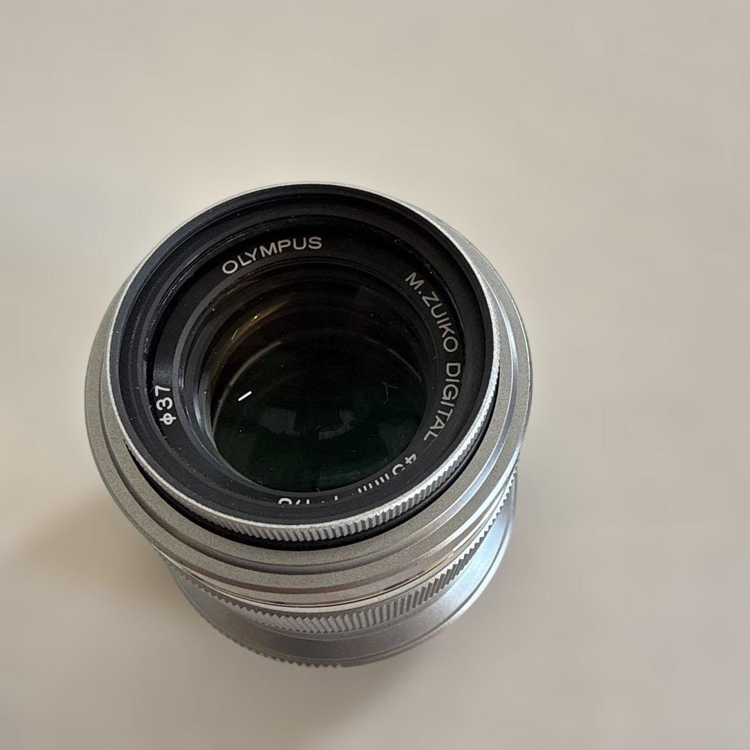 OLYMPUS 単焦点レンズ M.ZUIKO 45mm F1.8 プロテクター付 - メルカリ
