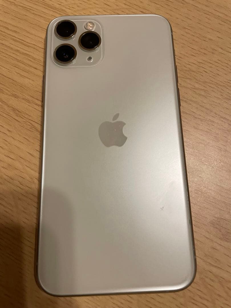 Apple iPhone 11 Pro 64GB シルバーsim解除済み Amazon | 【整備済み品】 Apple iPhone 11 Pro 64GB シルバー SIM