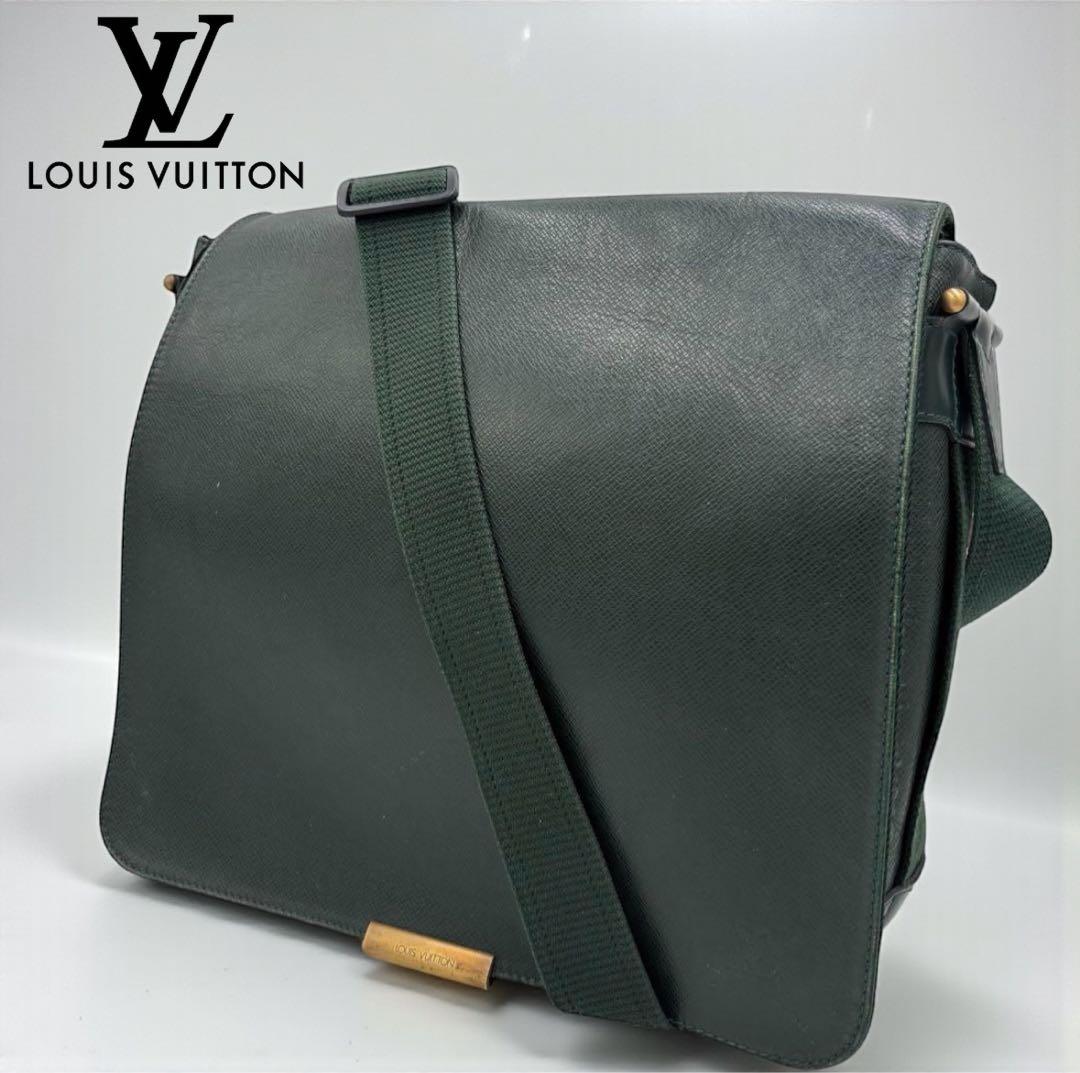 ルイヴィトン タイガ ヴィクトール レザーショルダーバッグ M30144グリーン LOUIS VUITTON（ルイ・ヴィトン） ショルダーバッグ メッセンジャー