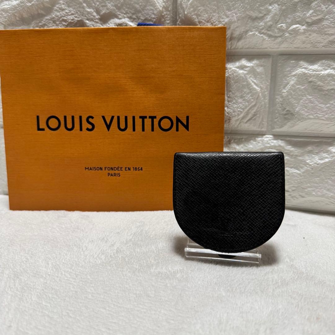 極美品⭐️定価7万⭐️LOUIS VUITTON ポルト モネ・キュヴェット　黒 ルイヴィトン(LOUIS VUITTON)|ﾎﾟﾙﾄ ﾓﾈ ｷｭｳﾞｪｯﾄ|【ハードオフ公式通販