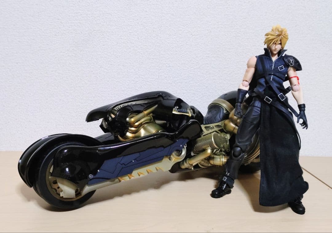 プレイアーツ改 PLAY ARTS改 クラウド ストライフ&フェンリル FINAL FANTASY VII ADVENT CHILDREN PLAY ARTS改 クラウド・ストライフ