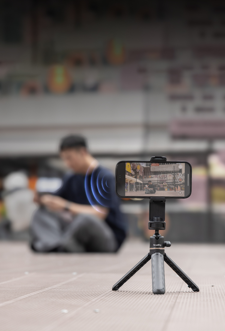 Wireless Phone Monitor | Vlog Kit, Tripod & Remote