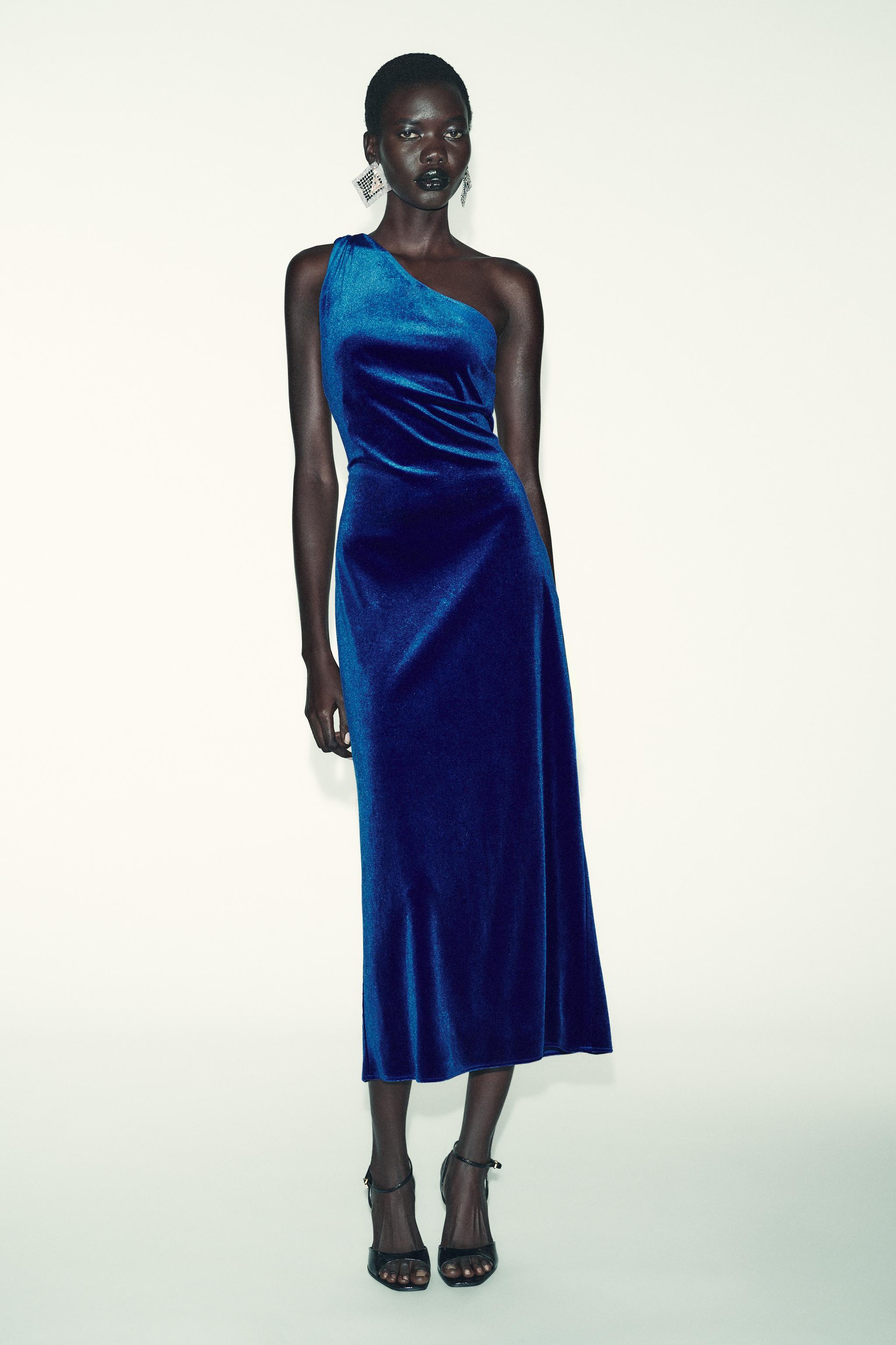 Zara VELVET MIDI DRESS WITH HARDWARE | Place Rosemère