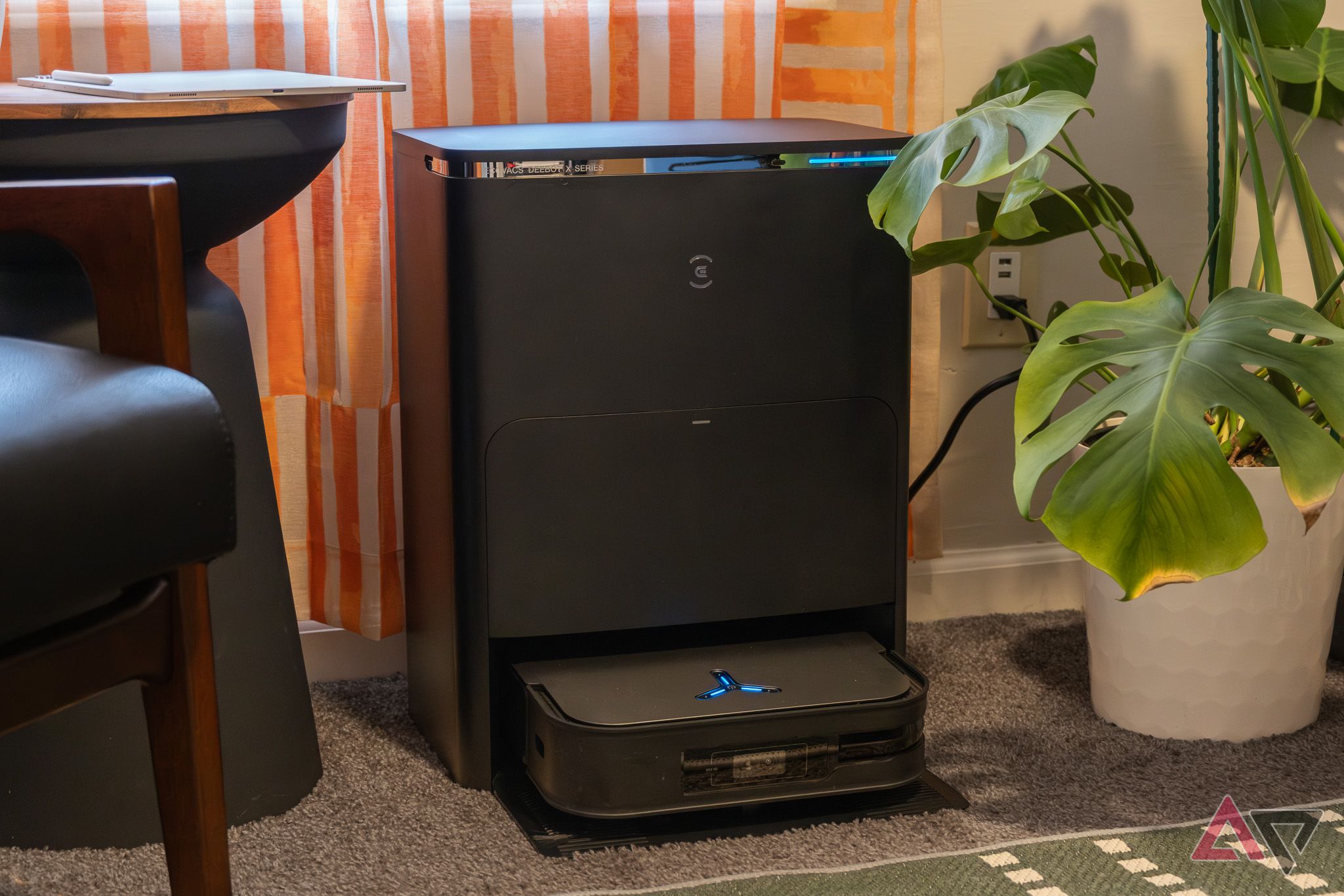 ecovacs-deebot-x2-omni-1.jpg